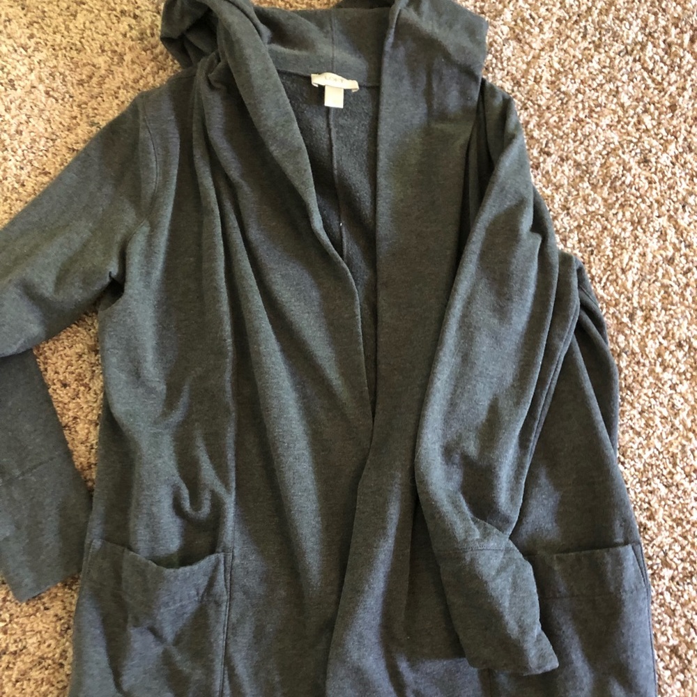 Gray open cardigan sweatshirt